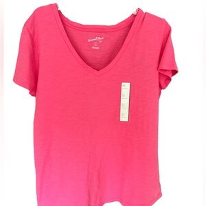 Universal Thread short sleeve vneck shirt. Size XL